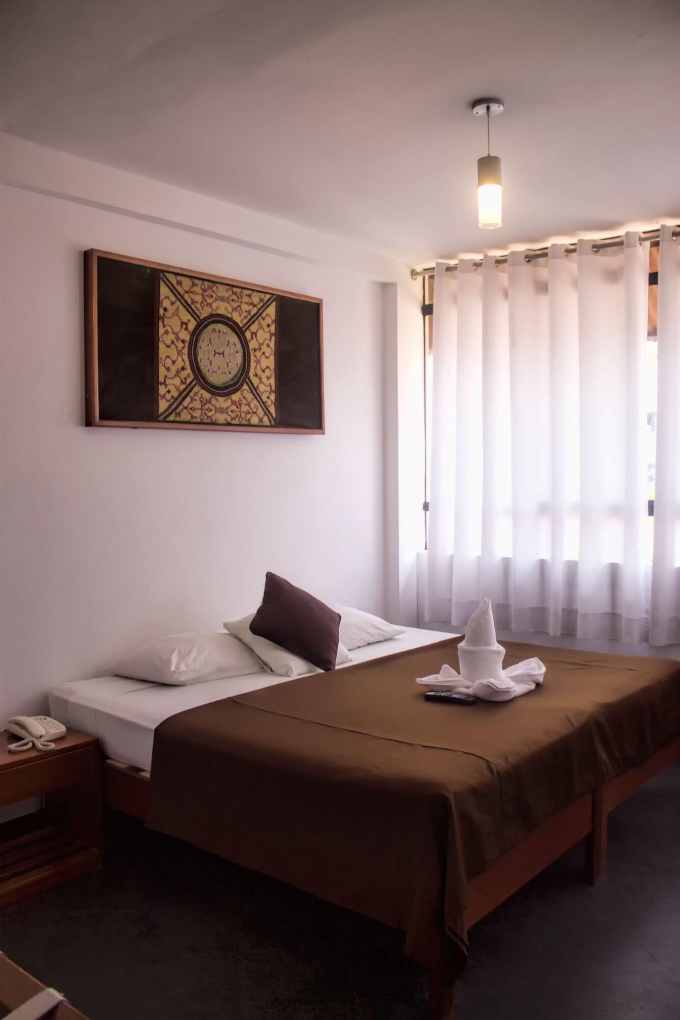 Amazon Hotel Iquitos Buitenkant foto