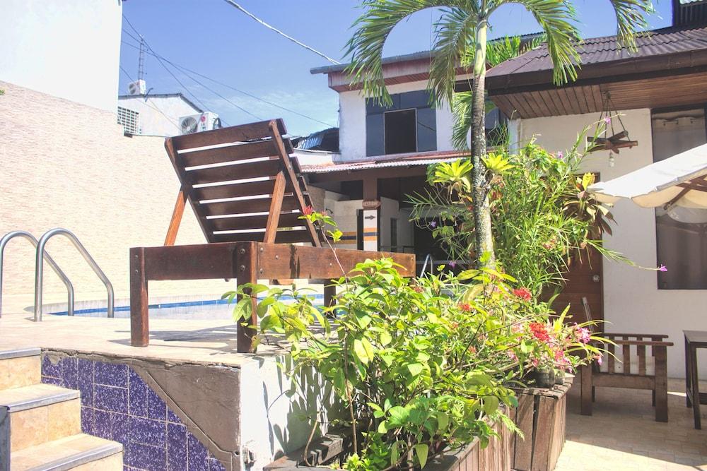 Amazon Hotel Iquitos Buitenkant foto