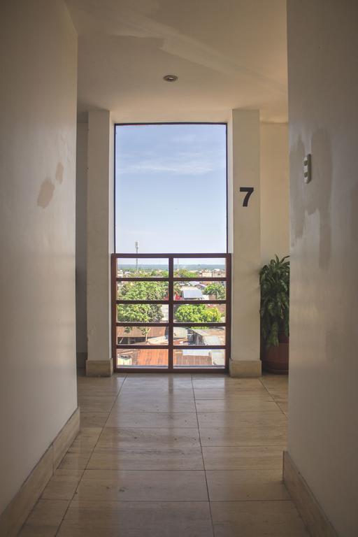 Amazon Hotel Iquitos Buitenkant foto