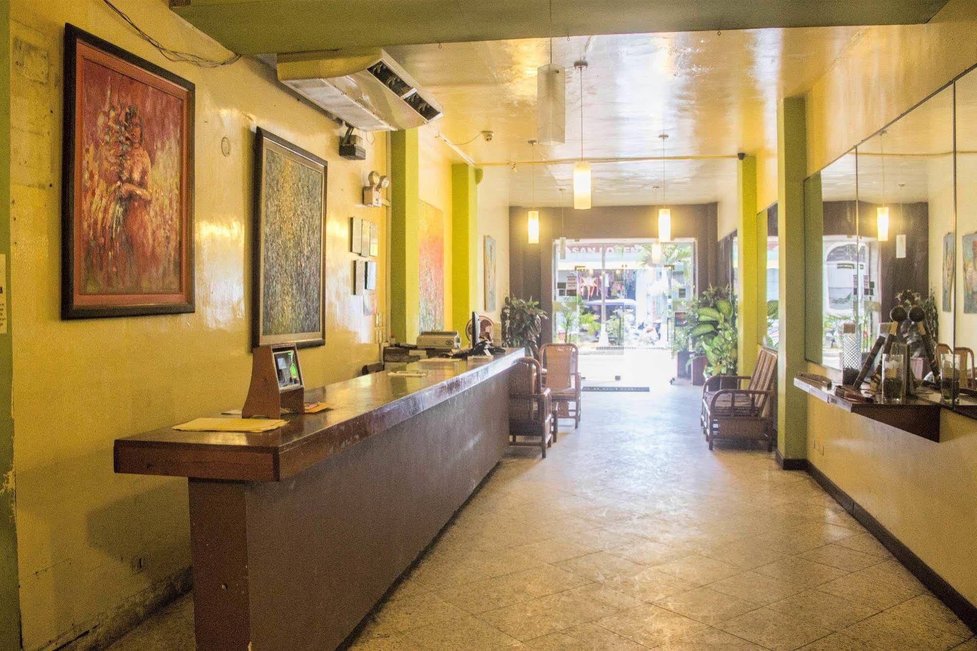 Amazon Hotel Iquitos Buitenkant foto